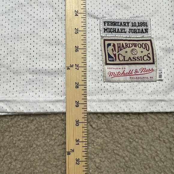 Michael Jordan 1991 All-Star East Jersey Mitchell & Ness Hardwood Classics Large - Picture 8 of 10